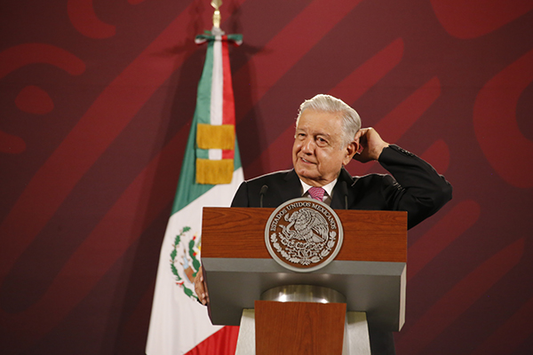Dice AMLO que “revelará” al candidato de la oposición el 1 de julio