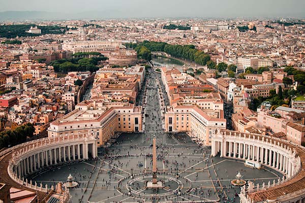 El Vaticano no tiene plan propio para inciar negociaciones sobre Ucrania