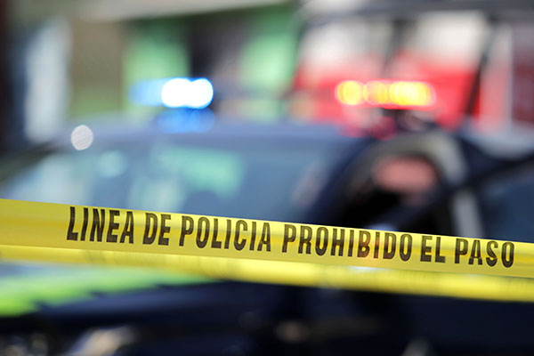 Hallan dos embolsados en una camioneta; tendrían que ver con balacera en el “Pinochos”