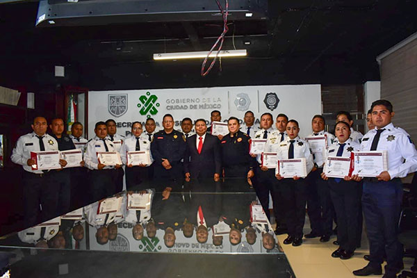 Concluye Policía Auxiliar capacitación en Seguridad Bancaria y Traslado de Valores