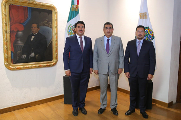 Nombra Sergio Salomón a Javier Aquino como nuevo secretario de Gobernación