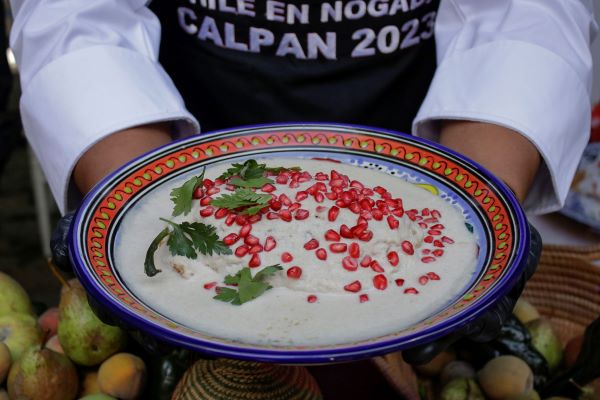 Afirman que estos son los mejores chiles en nogada de Puebla