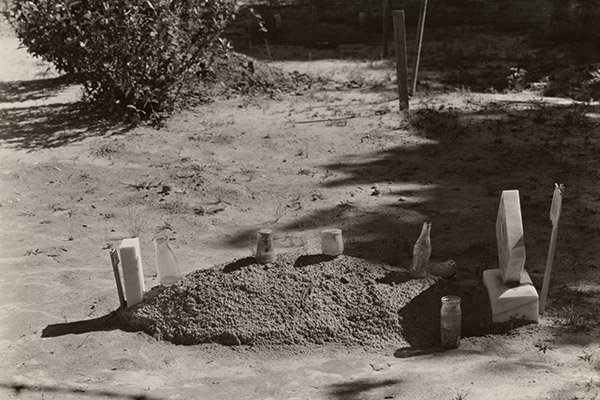 Sube a 360 la cifra de víctimas mortales de un culto religioso en Kenia