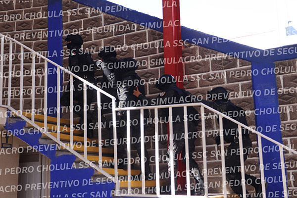 San Pedro Cholula lleva a cabo simulacro preventivo de seguridad en escuela de Momoxpan