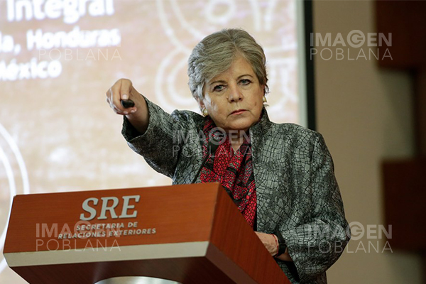 Relaciones de México con España siguen "en pausa", dice nueva canciller