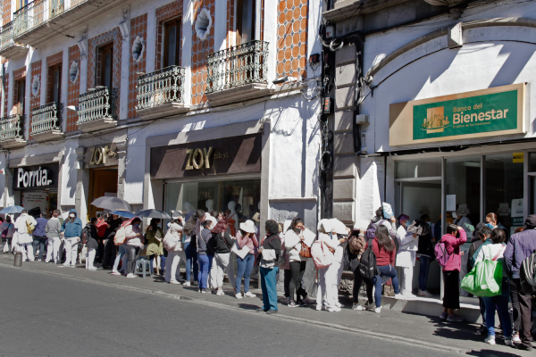 Conoce las comisiones en bancos por si no hallas un Banco del Bienestar