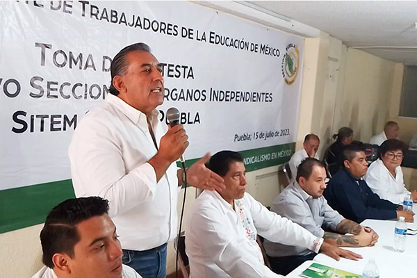 Nace un nuevo sindicato en Puebla que sí beneficiará a los trabajadores de la educación
