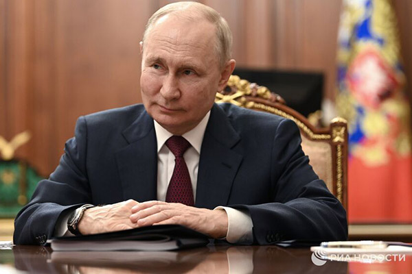 Putin promete que Rusia responderá al ataque contra el puente de Kerch