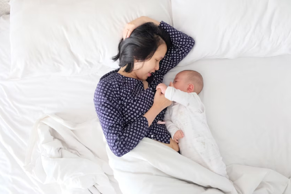 Sustancias químicas tóxicas son detectadas en leche materna de mujeres en EU