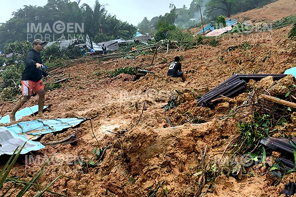 Sube a 22 número de muertos por deslizamiento de tierra en India