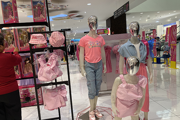 Moda “Barbie”, ¿cuánto cuesta el outfit rosado?