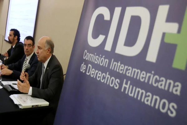 Expertos de CIDH culpan al Estado mexicano del Caso Ayotzinapa