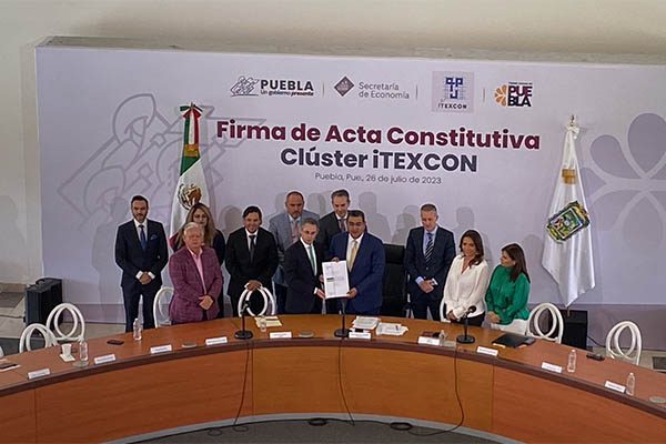 Creación de clúster iTEXCON fortalecerá la industria textil y de la confección en Puebla