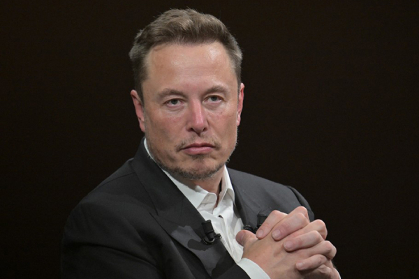 Elon Musk deja a las Fuerzas Armadas de Ucrania sin acceso a Starlink cerca de Crimea