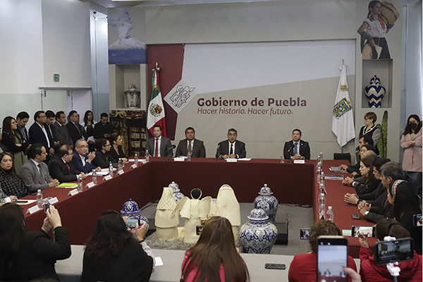 Entre renuncias, destituciones y cambios, así luce actualmente el gabinete estatal