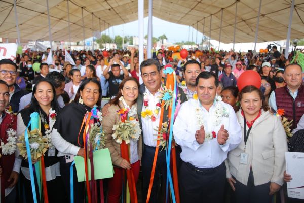 Favorece Gobierno Estatal desarrollo y bienestar en Palmar de Bravo