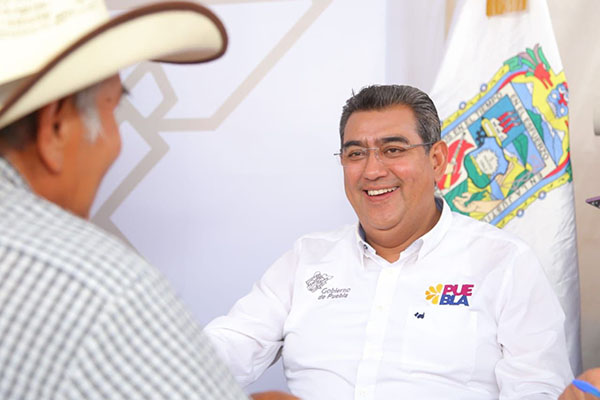 Lleva Sergio Salomón las Jornadas de Atención Ciudadana a Chalchicomula