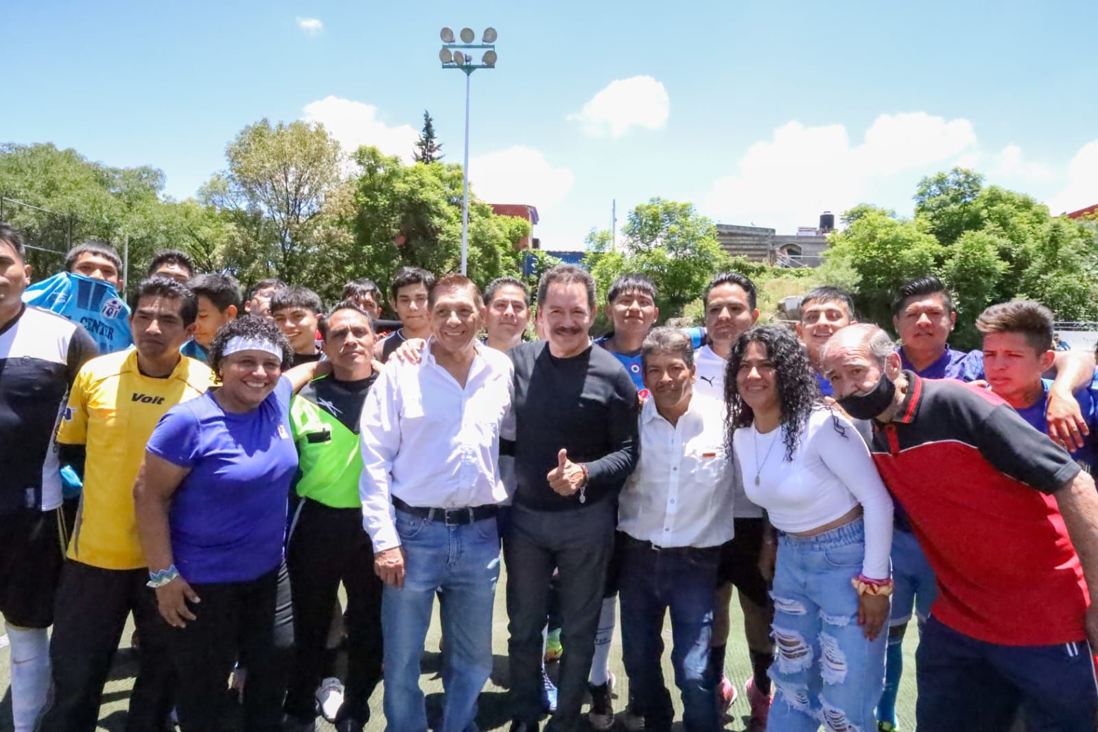 Unidos podemos sacar adelante a los jóvenes poblanos: Mier