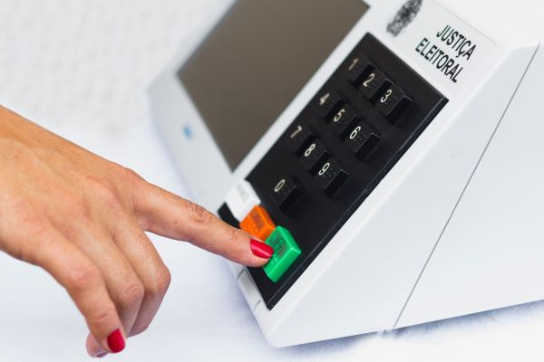 Voto electrónico: cuántos países lo usan y cuál es su seguridad en 2023