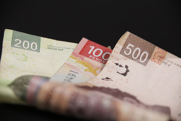 Hogares mexicanos reportan 63,000 pesos de ingresos cada trimestre: INEGI