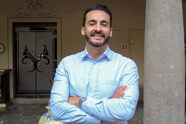 “Hacer política es un tema de servicio”: Toño López