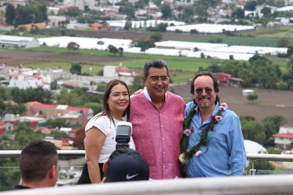 Inauguran el Mirador de Cristal en el cerro de San Miguel, en Atlixco