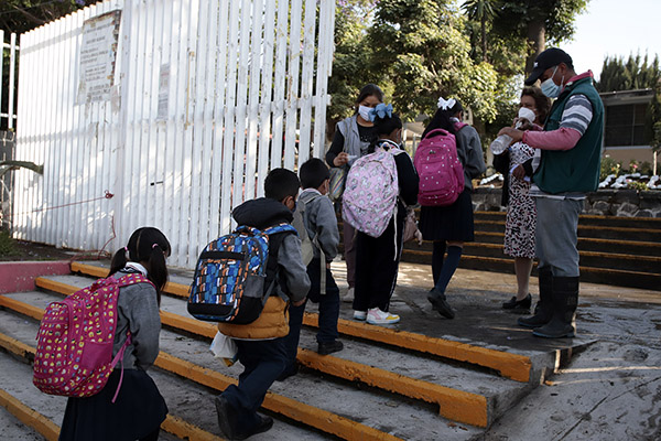 ¿Qué les preocupa a los padres con el regreso a clases de los niños y adolescentes?