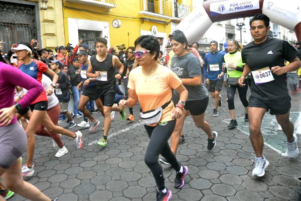 Participa la rectora Lilia Cedillo en la carrera “Por amor al prójimo”