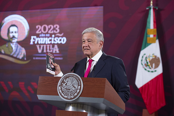 AMLO acusa a gobernador de Florida de "politiquería muy corriente"