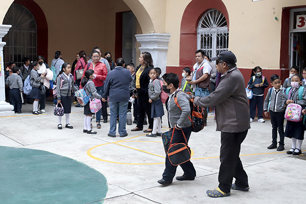 Cuántos puentes hay en ciclo escolar 2023-2024