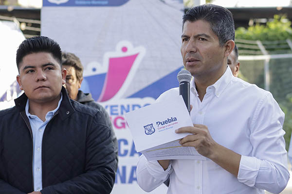 300 puestos de antojitos podrán instalarse durante fiestas patrias: Eduardo Rivera
