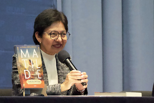 Presenta Lilia Cedillo el libro “Matilde. La primera médica mexicana”