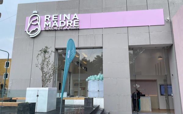 Reina Madre inaugura su primera clínica en Puebla