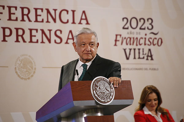 AMLO anuncia la entrega de empresa Tren Maya a Sedena