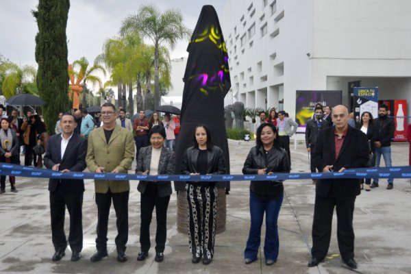 Inaugura Lilia Cedillo exposición “El origen de lo Sagrado” en el CCU