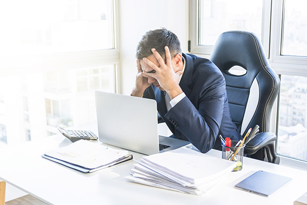 ¿Trabajas mucho y sientes que no es suficiente? Quizá sufres de Sisifemia