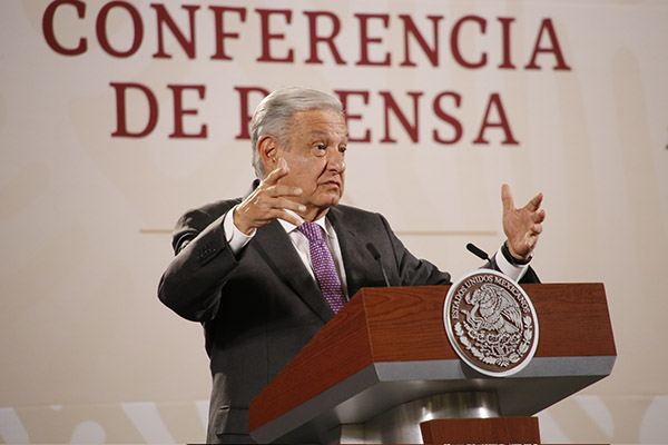 AMLO no pedirá a Perú uso de espacio aéreo para evitar “majaderías”