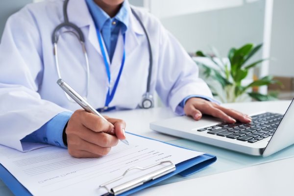 Médico asfixia a paciente terminal en Bélgica tras fallar la eutanasia
