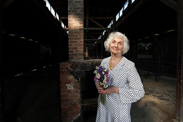 Muere a los 97 años famosa sobreviviente de Auschwitz
