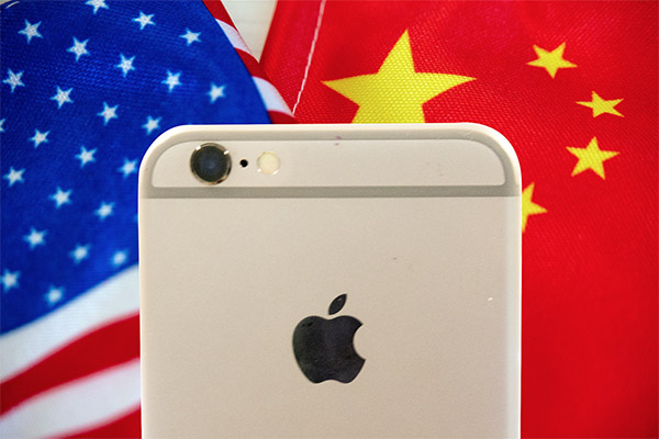 Biden minimizó la prohibición de teléfonos Apple a funcionarios del Gobierno de China