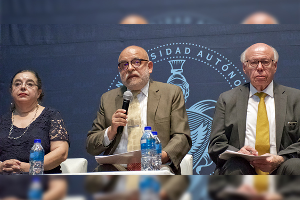 Analizan en la BUAP el “Fortalecimiento de la Partería en México”