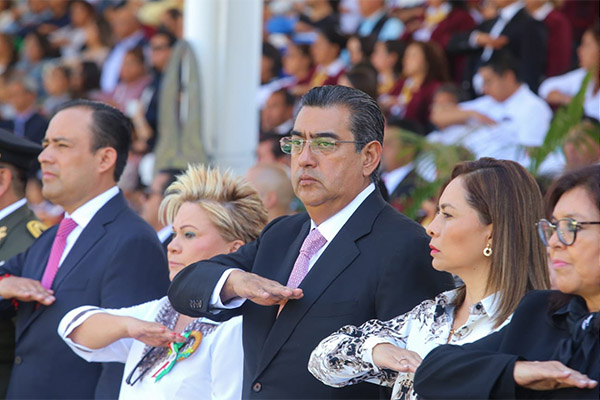 Sergio Salomón llama a población a defender valores y compromiso de vivir en paz
