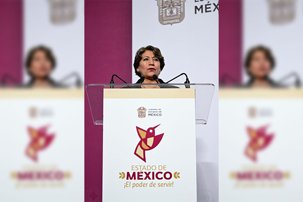 Delfina Gómez toma protesta como primera mujer en gobernar el Estado de México