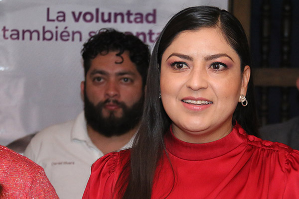 Asegura Claudia Rivera ser la mujer con mejor posicionamiento en Morena