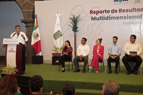 Reduce Puebla la brecha de desigualdad y pobreza un 8.4 % en dos años