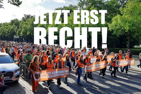 Frustran un intento de ecoactivistas de interrumpir la maratón de Berlín