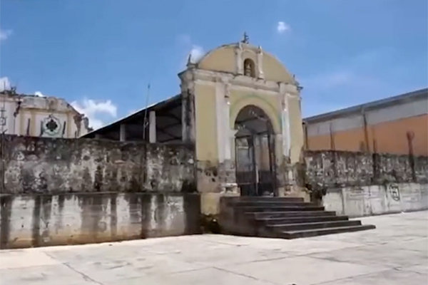 Arranca reconstrucción del templo de San Francisco en Atzitzihuacán