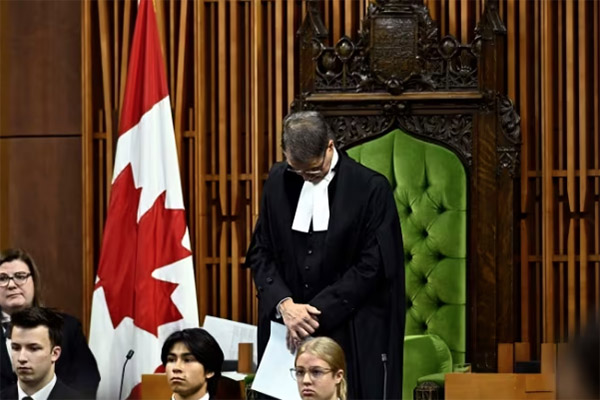 Canciller de Canadá pide renuncia de líder de cámara baja por homenajear a nazi ucraniano