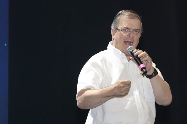Ebrard presenta juicio ante el TEPJF por proceso interno de Morena
