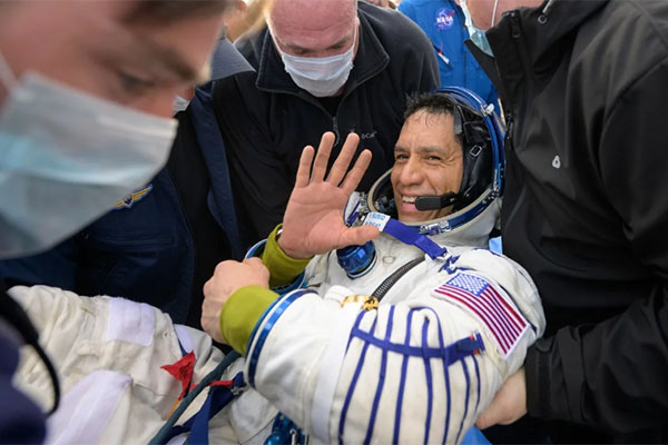 Frank Rubio en Soyuz MS-23: cómo afecta la gravedad al cuerpo de un astronauta
